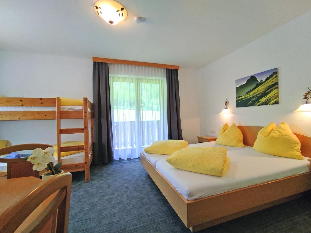 Hotel Wasserfall - Including Summercard Fusch an der Grossglocknerstrasse Exterior foto